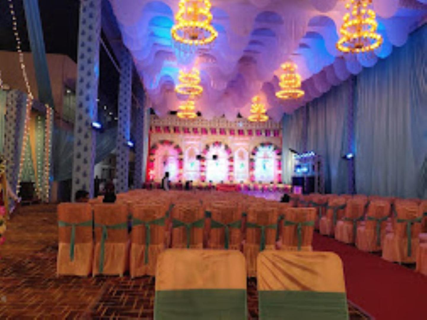Guru Dev Palace Hotel & Lawn,Ayodhya Bagian luar foto